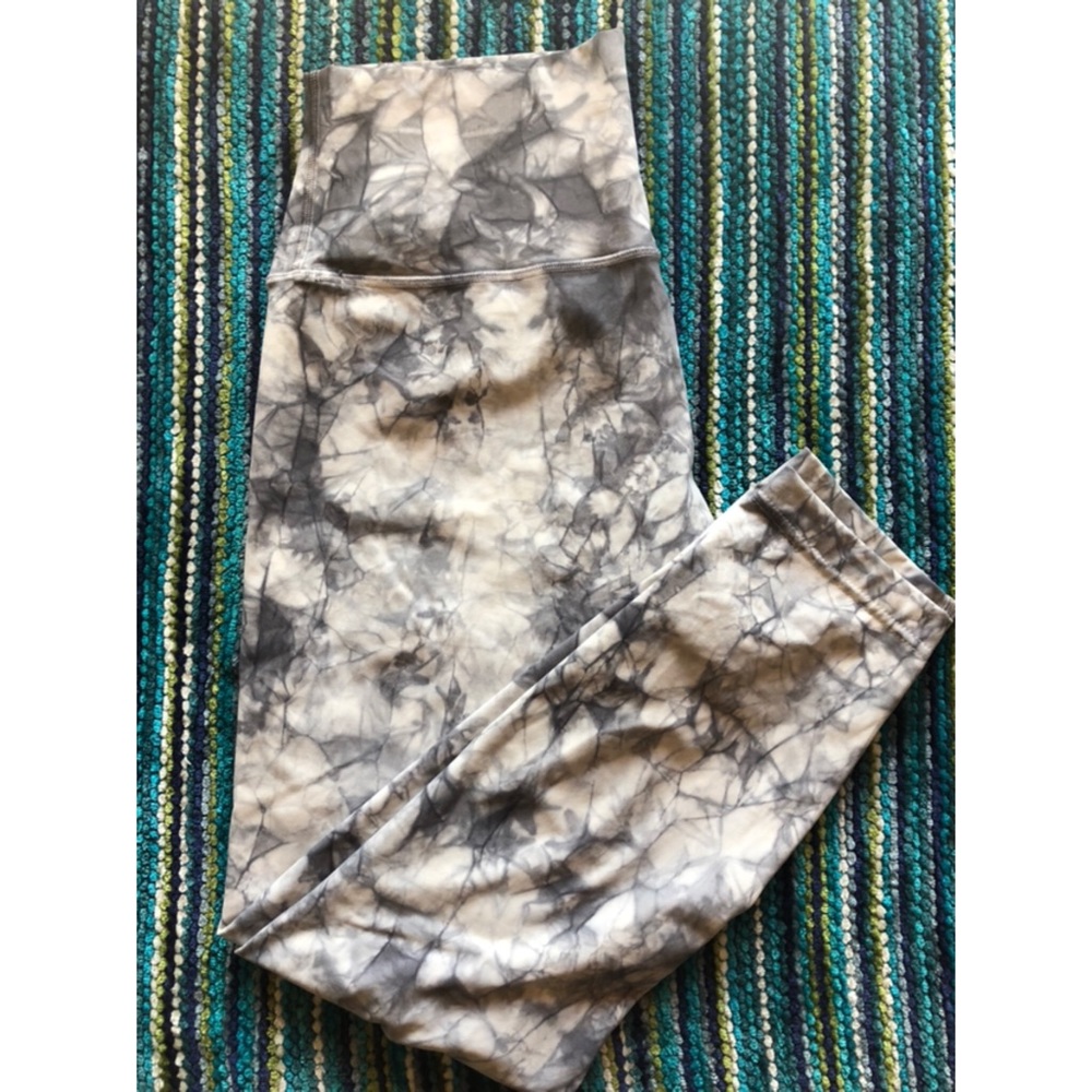 LULULEMON - wunder under high rise shibori 25”
